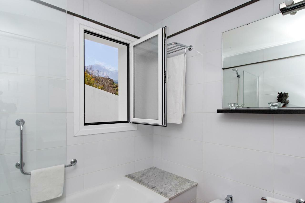 Ferienwohnung Superior G: Private Pool & Concierge Icod De Los Vinos Exterior foto